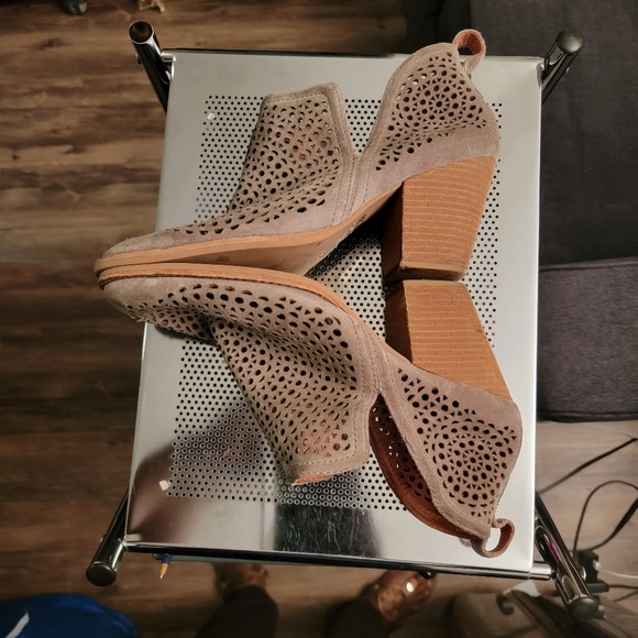 Jeffrey Campbell Perforated Gray Rosalee Bootie - Picture 5 of 14